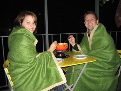 Wolldecken-Fondue auf der Terrasse Wolldecken-Fondue auf der Terrasse